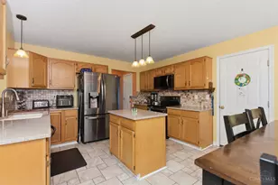 109 Zachary Dr, Williamsburg Township, OH 45176 - Photo 2