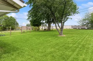896 Southridge Ave, Wilmington, OH 45177 - Photo 2