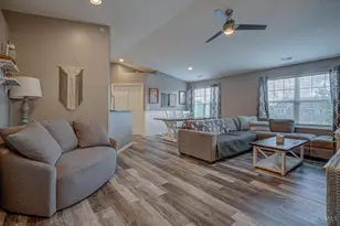 7629 Skyview Cir, Green Township, OH 45248 - Photo 2