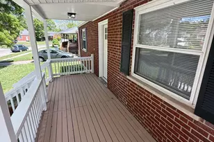 1175 Madeleine Cir, Springfield Township, OH 45231 - Photo 4