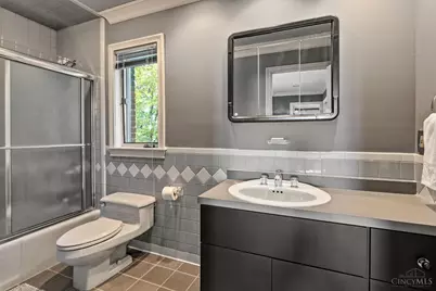 382 Grand Avenue, Cincinnati, OH 45205 - Photo 18