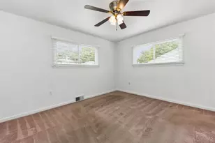 8454 Donna Ln, Sycamore Township, OH 45236 - Photo 16
