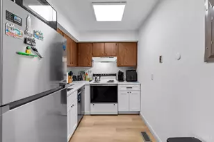 5611 E Coach Dr, Kettering, OH 45440 - Photo 12