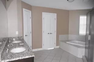 8452 Kenwood Rd, Sycamore Township, OH 45236 - Photo 18