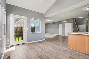 6190 Zoellners Pl, Fairfield Township, OH 45011 - Photo 8