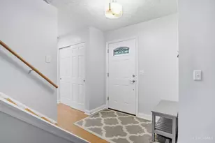 10689 Deershadow Ln, Montgomery, OH 45242 - Photo 6