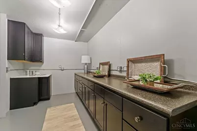 1302 Main Street, Cincinnati, OH 45202 - Photo 18
