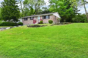 429 Mc Creary Ct, Springfield Township, OH 45231 - Photo 2