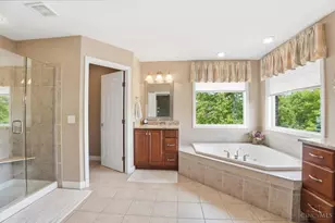 1324 Wexford Ln, Green Township, OH 45233 - Photo 16
