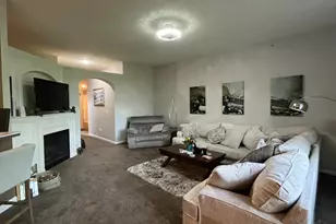 7750 Bridge Point Dr, Green Township, OH 45248 - Photo 6