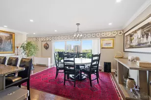 2200 Victory Pkwy, Cincinnati, OH 45206 - Photo 10