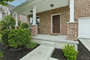 616 Haybrooke Dr, Hamilton Township, OH 45039 - Photo 2