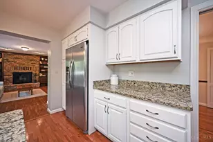 6847 Meadowdale Cir, Madeira, OH 45243 - Photo 16