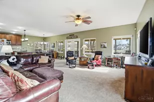 1065 Brunswick Dr, Perry Township, OH 45118 - Photo 4