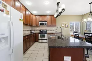 1065 Brunswick Dr, Perry Township, OH 45118 - Photo 8