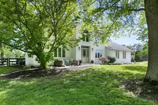 1269 Hickory Woods Dr, Miami Township, OH 45140 - Photo 2