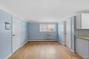 6469 Montgomery Rd, Cincinnati, OH 45213 - Photo 2