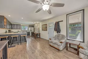 207 W Twenty Seventh St, Connersville, IN 47331 - Photo 4
