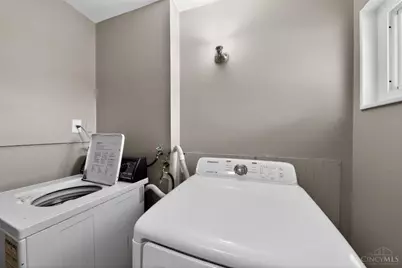 8877 Balboa Drive, Springfield Township, OH 45231 - Photo 24
