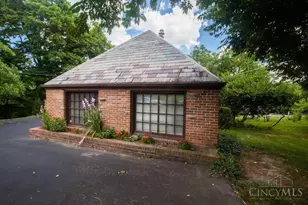 5910 Cherokee Dr, Madeira, OH 45243 - Photo 1