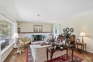 410 Compton Rd, Wyoming, OH 45215 - Photo 8