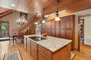 9 Little Creek Ln, Glendale, OH 45246 - Photo 24
