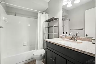 5982 Meadowcreek Dr, Miami Township, OH 45150 - Photo 10