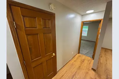 6954 Bridges Road, Anderson Township, OH 45230 - Photo 8