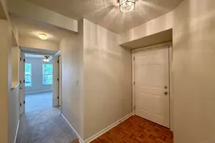 9941 Edgewood Ln, Sharonville, OH 45241 - Photo 8
