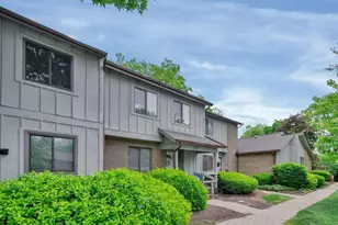 3204 Pebblebrook Ln, Colerain Township, OH 45251 - Photo 2