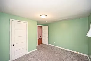 8801 Tudor Ct, Sycamore Township, OH 45242 - Photo 18