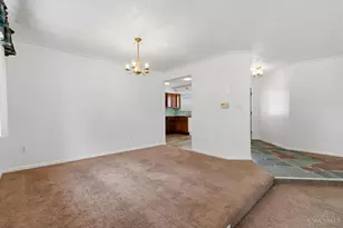 196 Virginia Cir, Wilmington, OH 45177 - Photo 6