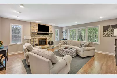 6423 Visitation Drive, Green Township, OH 45248 - Photo 10
