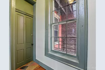 1427 Main Street #1, Cincinnati, OH 45202 - Photo 8