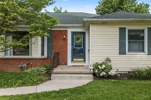 305 Bourbon St, Blanchester, OH 45107 - Photo 2