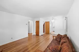 2819 Cortelyou Pl, Cincinnati, OH 45213 - Photo 6