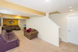 7633 Sandstone Trail, Hamilton Township, OH 45039 - Photo 20