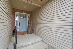 1503 Meadow Ridge Cir, Wilmington, OH 45177 - Photo 4