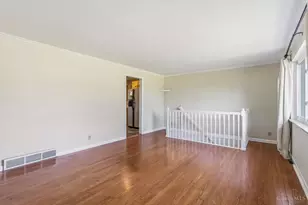 841 Danny Dr, Union Township, OH 45245 - Photo 6