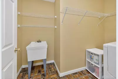 4977 Kleeman Green Drive, Green Township, OH 45211 - Photo 36