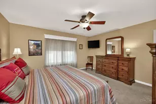 4977 Kleeman Green Dr, Green Township, OH 45211 - Photo 28