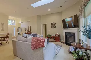 5252 Venetian Way, Hamilton Township, OH 45152 - Photo 8