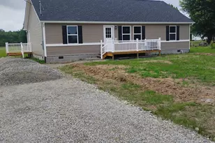 438 Lorelei Dr, Perry Township, OH 45118 - Photo 1