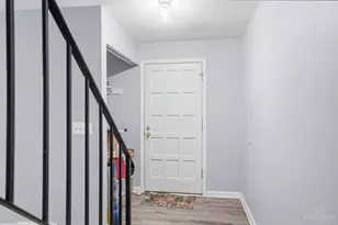 904 Baker Ct, Middletown, OH 45044 - Photo 2