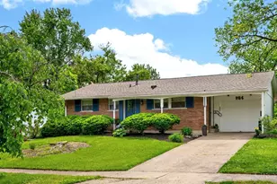 864 Fairborn Rd, Forest Park, OH 45240 - Photo 2