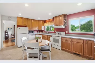 3100 E Galbraith Road, Amberley, OH 45236 - Photo 14