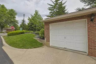 8773 Carrousel Park Cir, Colerain Township, OH 45251 - Photo 30