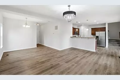 7025 Locker Court, Cincinnati, OH 45224 - Photo 8