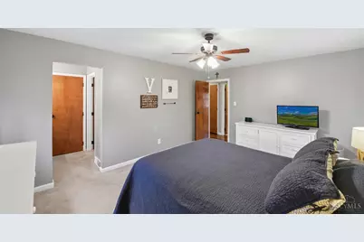6250 Elmhill Court, Green Township, OH 45248 - Photo 32