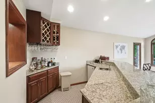 6046 Gaines Rd, Green Township, OH 45247 - Photo 16